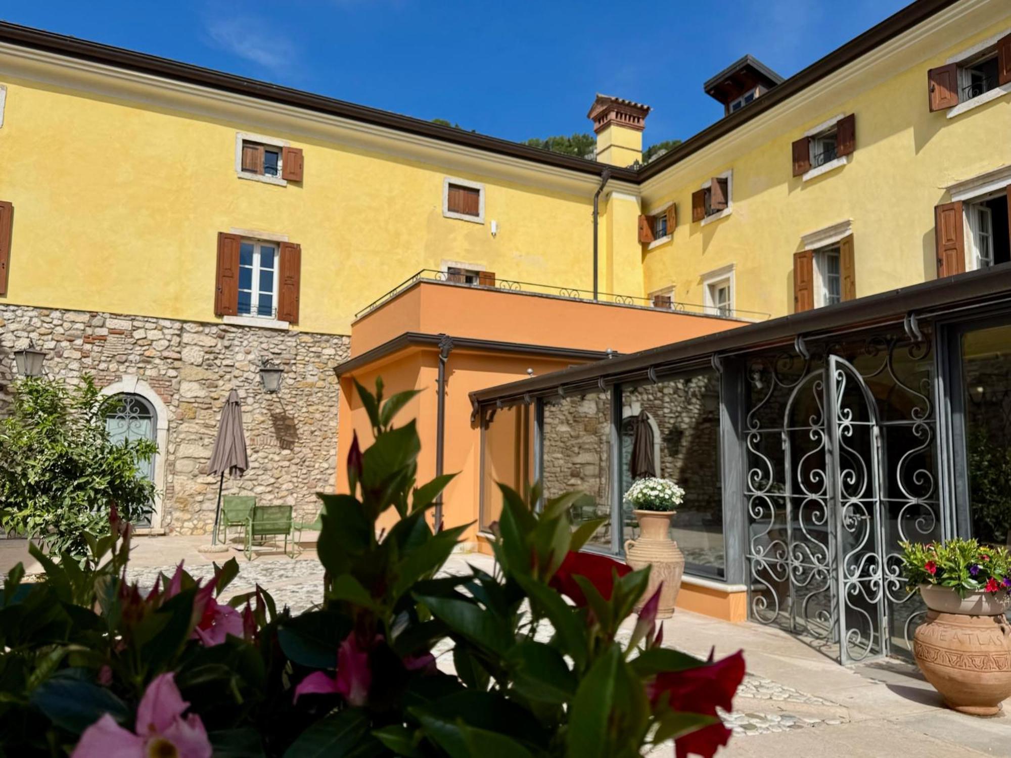 Corte Impero Hotel & Restaurant Аффі Екстер'єр фото