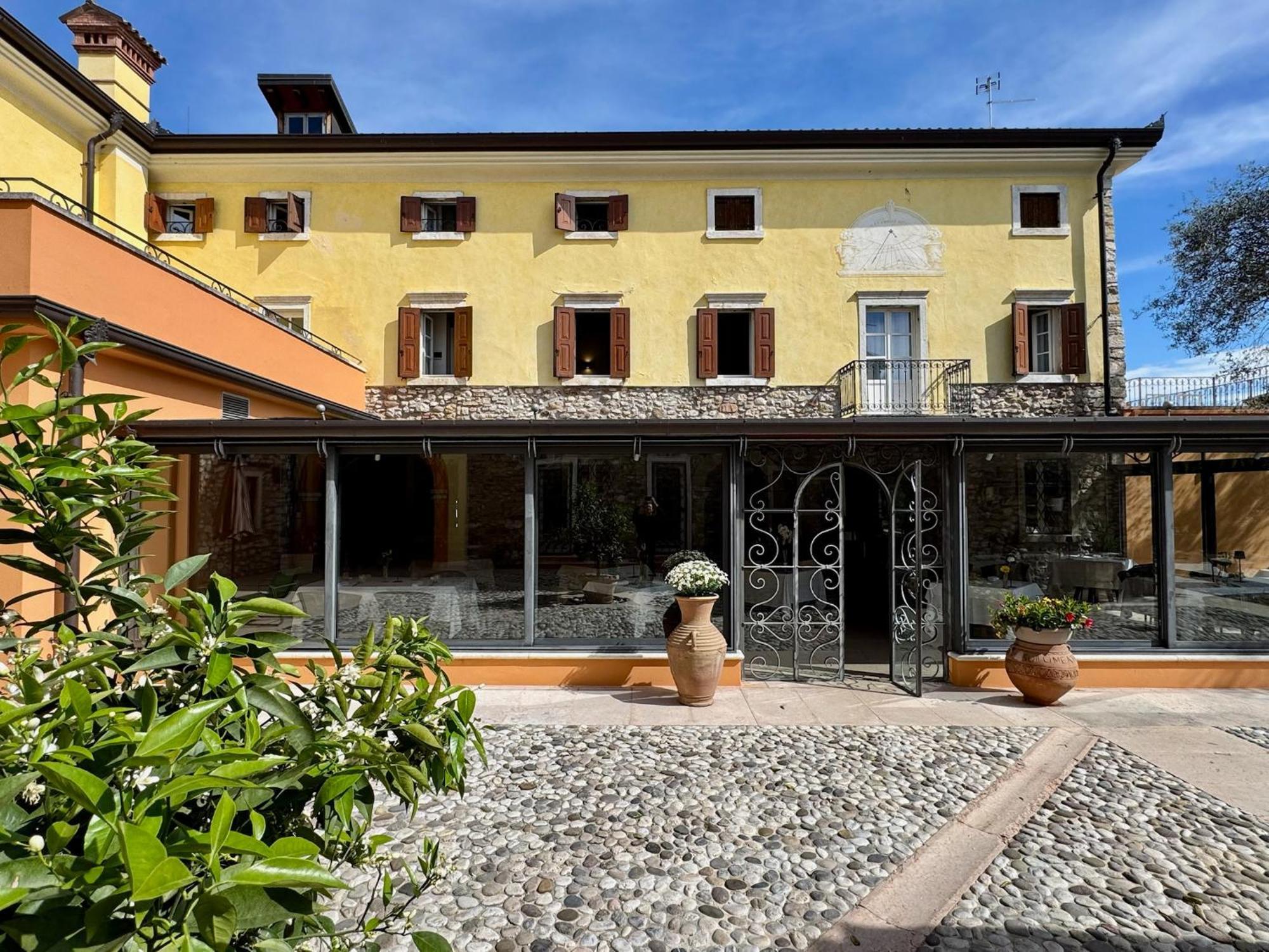 Corte Impero Hotel & Restaurant Аффі Екстер'єр фото