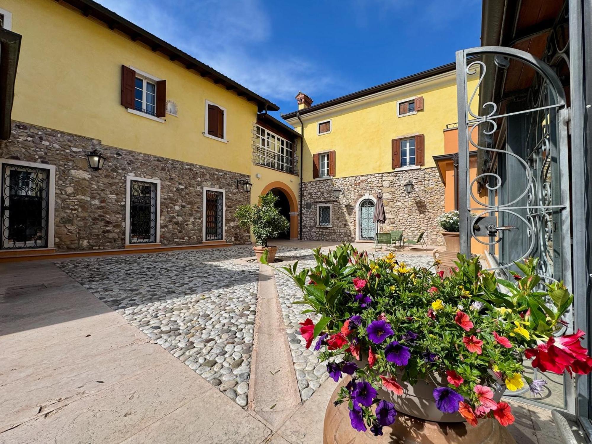 Corte Impero Hotel & Restaurant Аффі Екстер'єр фото